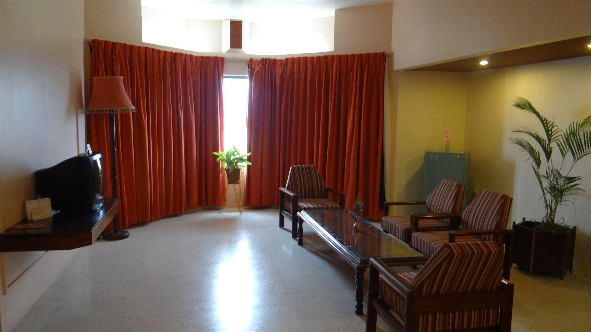 Hotel Paradise - Mysore Dasaprakash Group Exterior foto